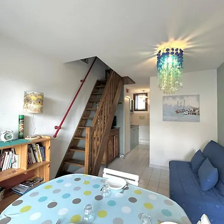 Appartement 3 Pièces En Duplex - Terrasse - Parking Privé - 5popl10 *